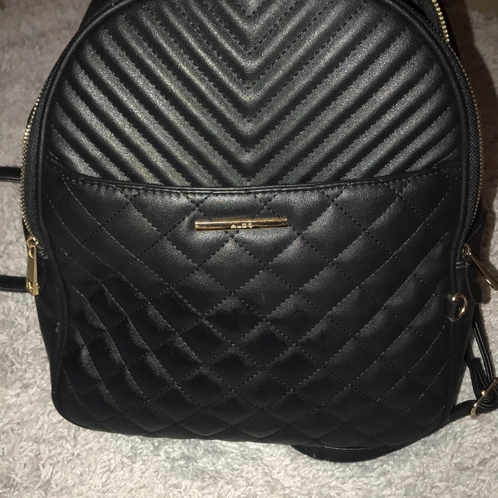 Backpack - Picture 6 of 6